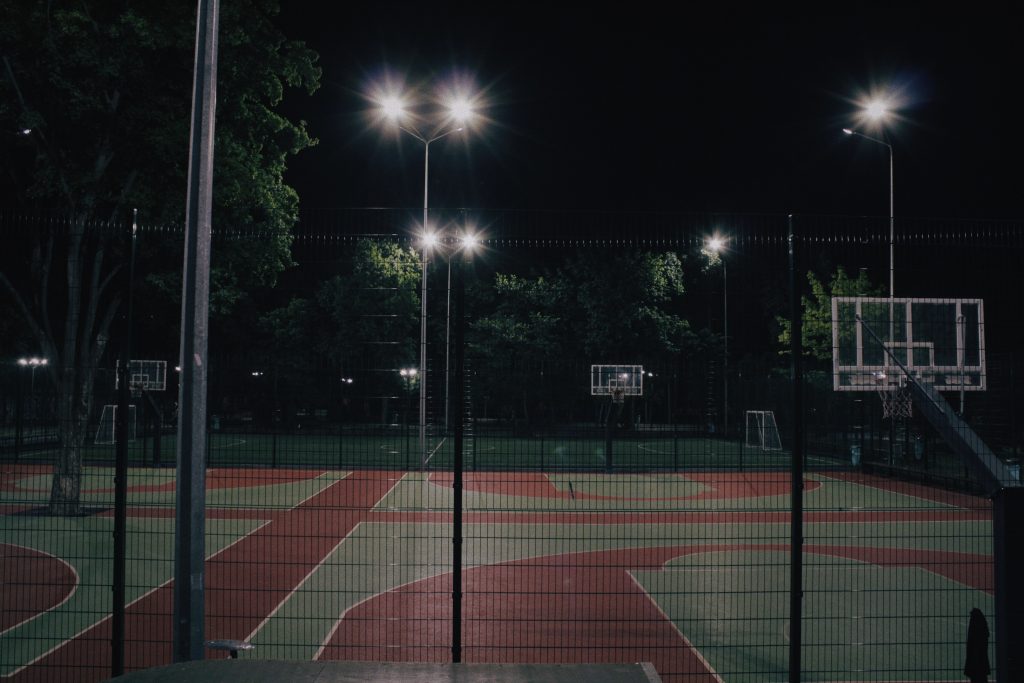 The Best Ways to Play Basketball in the Dark and at Night